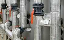 Рабочее давление в трубах центральной системы отопления многоквартирного дома — нормы, ГОСТ, причины перепадов, способы регулировки, образцы жалоб