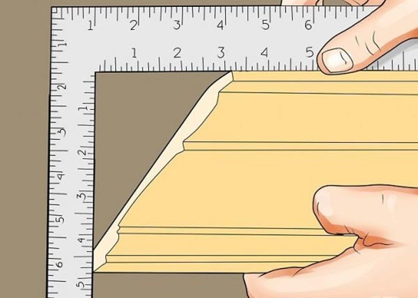 Если смежные стены не образуют прямой угол, то, чтобы обрезать плинтус, придется сделать некоторые вычисления